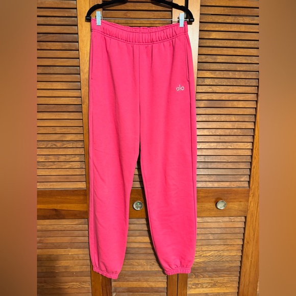 ALO Yoga Pants - ALO Yoga Accolade Sweatpant- Pink Summer Crush